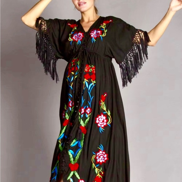 Fillyboo Black Maxi Dress with Vibrant Floral Embroidery (XL) - Picture 7 of 8